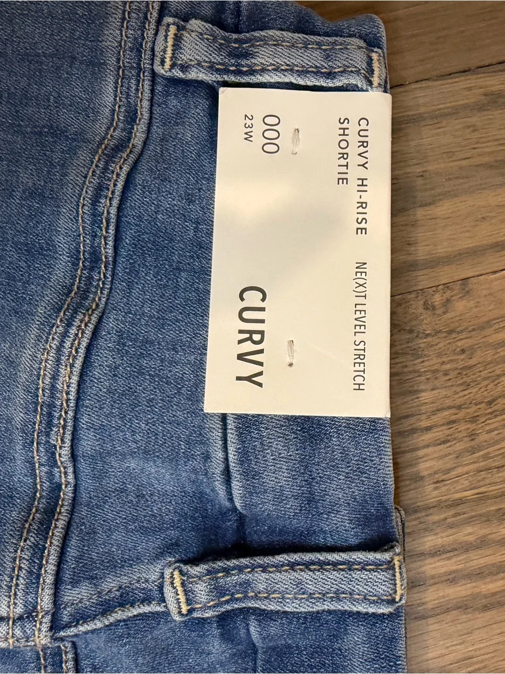 American Eagle Outfitters Medium Blue Cropped Stretch Jeans